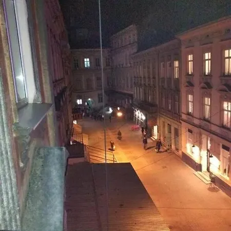 Rooms In The Center Of Lviv Exterior photo